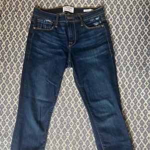 Frame denim jeans. Brand new, wore once. Size 26. Le Skinny de Jeanne.